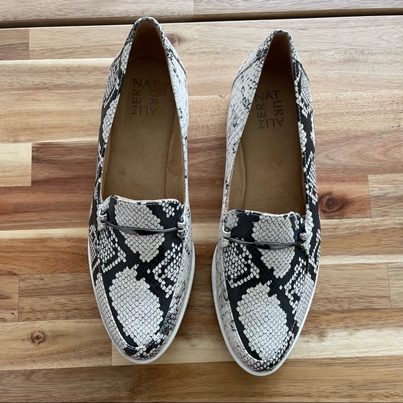 Naturalizer Snakeskin Ranger Slip on Sneaker Loafer - Picture 6 of 6